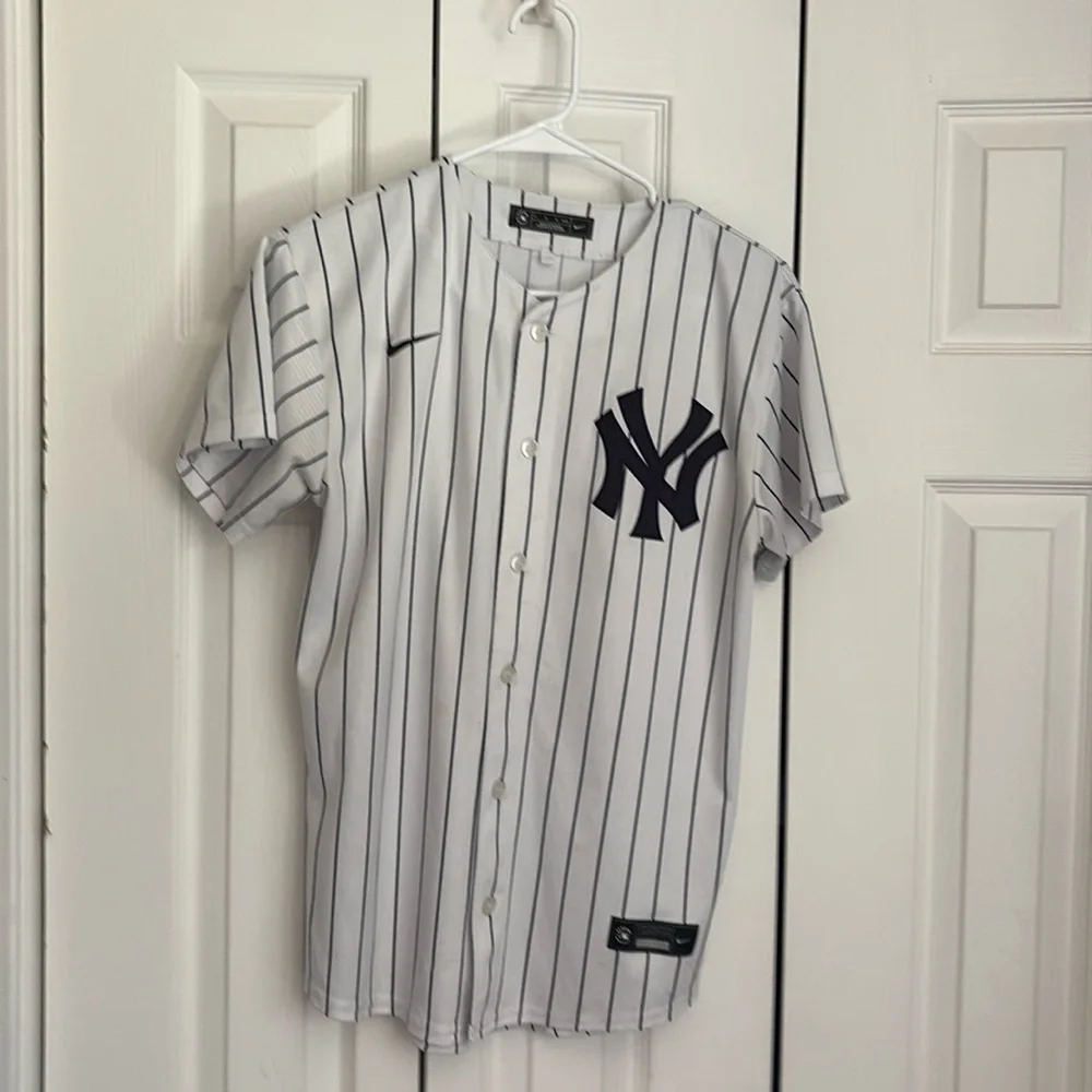 Aaron Judge youth large gently used Nike jersey